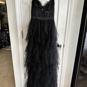 Punchy blonde black lace long dress